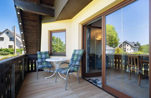 Pobershau Apartment | Studio Apartment 'Pension Bergblick - Nonnefelsen' with Mountain View, Balcony and Wi-Fi