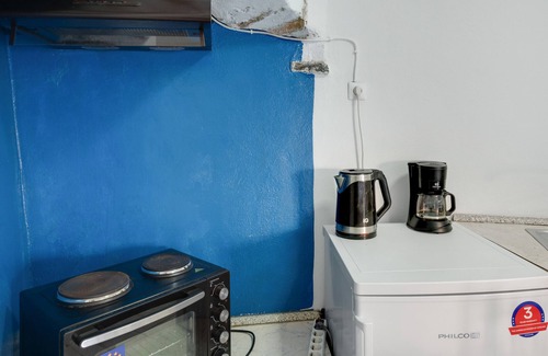 Amorgos Town Apartment | Studio Apartment 'Politimi N7' with Mountain View, Wi-Fi and Air Conditioning