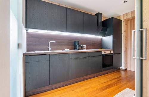 Stelvio Apartment | Studio Apartment 'Rumwaldhof Arnika' with Mountain View, Shared Terrace and Wi-Fi