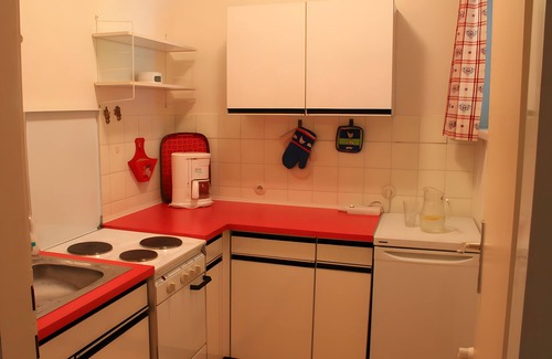 Bad Mitterndorf Apartment | Studio Apartment 'Sonnenalm - Ferienwohnung' with Mountain View, Balcony and Wi-Fi