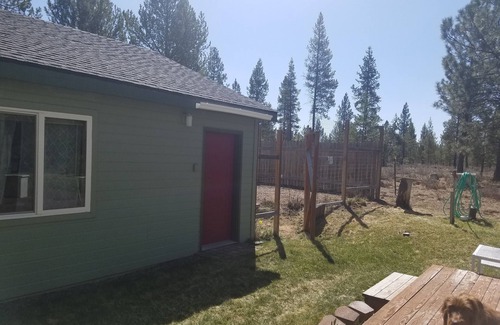 Sunriver Apartment | Studio apartment surrounded by national forest