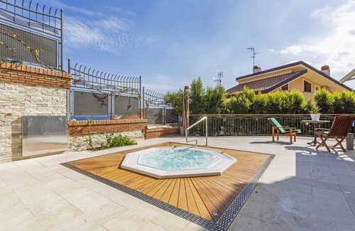 Furci Siculo House | Studio Apartment 'The Amphora Lodging' with Sea View, Wi-Fi and Air Conditioning