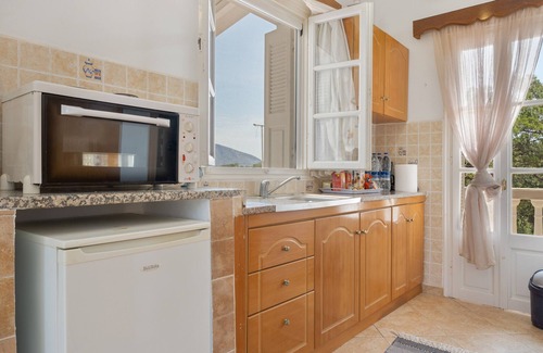 Telendos Apartment | Studio Apartment 'Telendos' with Sea View, Wi-Fi and Air Conditioning