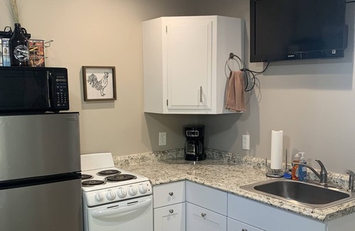 Ulm Apartment | Studio apartment with kitchen, washer & tv just outside Great Falls MT in Ulm.