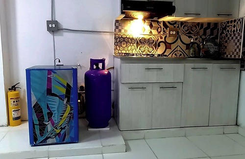 Estadio Apartment | Studio apartment with the subway just a few steps away in the laureles neighborhood.