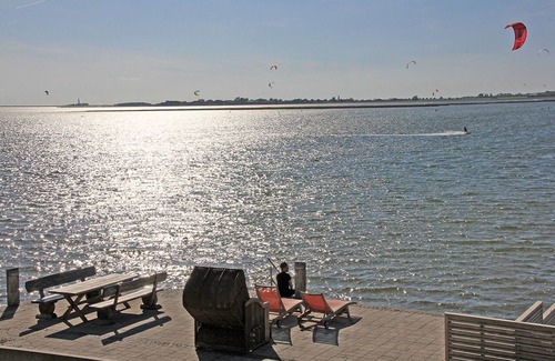 Lemkenhafen Apartment | STUDIO - Apartment with fantastic sea views