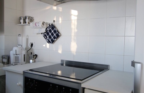 Zimone Apartment | Studio apartment with lake view