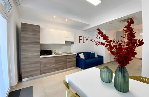Municipio 2 House | Studio apartment with parking Polyclinic area.