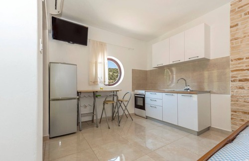 Zirje Apartment | Studio apartment Zirje with sea view