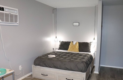 Oswego Apartment | Studio APT | 2 min drive to Downtown Oswego | Fast WIFI