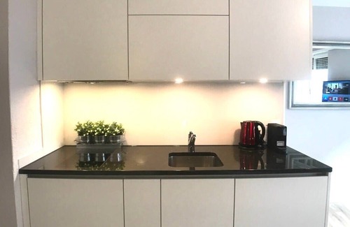 Niederdorf Apartment | Studio Apt in Charming Zurich Old Town M07