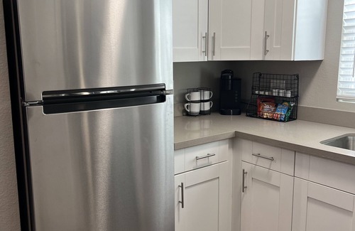 Montrose Apartment | Studio Apt @Montrose near Downtown, Remote Friendly environment