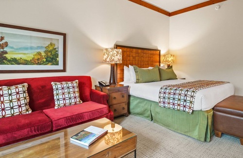 Stowe Area Cabin | Studio At Lodge At Spruce Peak. Second floor great views of Spruce Peak and steps from the lifts.