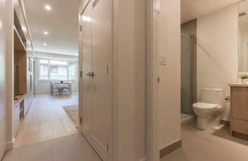 Rossland Apartment | Studio At The Crescent Sleeps 2 to 4