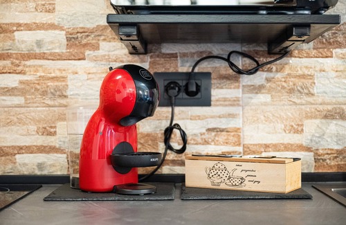 Capoterra Apartment | Studio 'Attilio's House' with Balcony, Wi-Fi and Air Conditioning