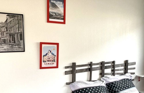 Heuze - Saint-Georges Apartment | Studio Atypique le Mans Proche Gare et Chemin de Halage