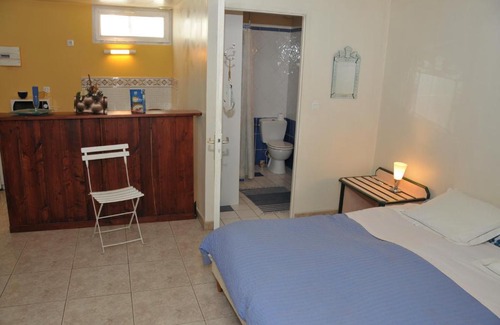 Saint-Jouan-des-Guerets Apartment | Studio au manoir