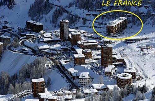 Plagne Centre Apartment | Studio au pied des pistes avec balcon et belles vues - FR-1-455-98