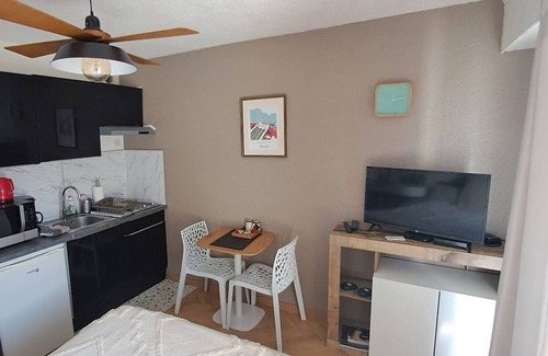 Cholet Apartment | Studio Avec Balcon Et Parking En Centre-ville