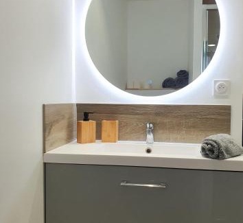 Etoile-sur-Rhone Apartment | Studio avec coin nuit ETOILE SUR RHONE