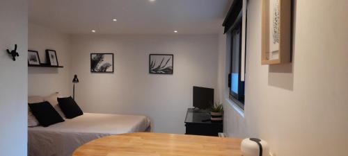 Quartier Saint-Clement - Jardin des Plantes Apartment | Studio avec jardin et stationnement gratuit à Rouen