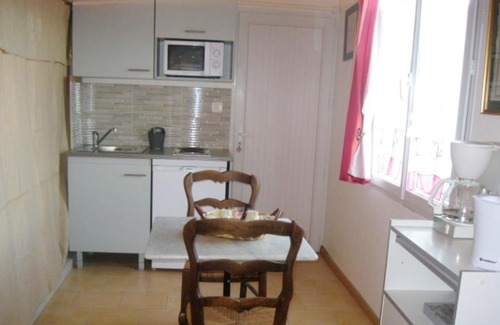 Tonnay-Charente Apartment | Studio avec jardin clos et wifi a Tonnay Charente