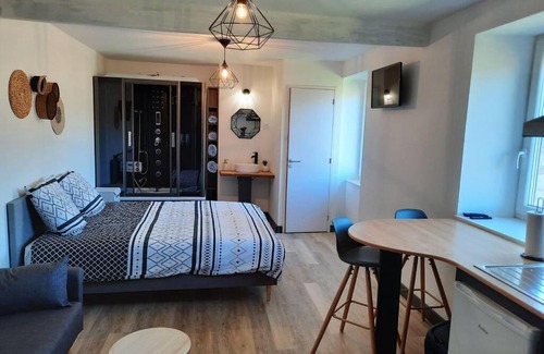 Uzerche Apartment | Studio avec vue sur la vezere