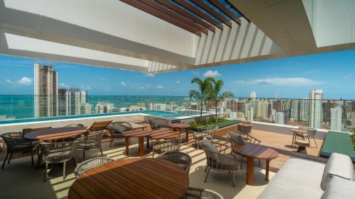 Meireles Apartment | Studio Beira-mar, rooftop com piscina e jacuzzi