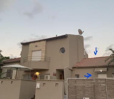 Ashdod Apartment | studio by the sea