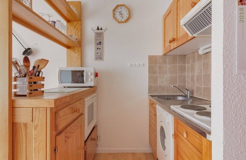 Esquieze-Sere Apartment | Studio Cabin for 6 with Balcony, Parking and Wifi - Esquièze-Sère