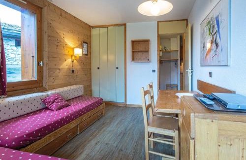 Les Avanchers-Valmorel Apartment | Studio cabine avec terrasse, accès direct aux pistes, idéal familles - FR-1-356-305