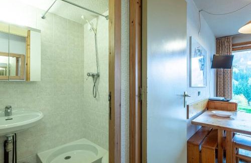 Les Avanchers-Valmorel Apartment | Studio cabine avec terrasse, accès direct aux pistes, idéal familles - FR-1-356-305