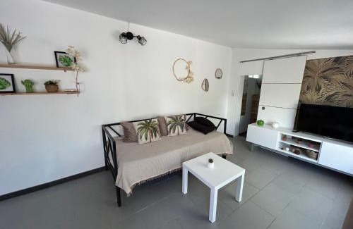 Aubagne Apartment | Studio Calme avec Jardin entre Marseille & Cassis