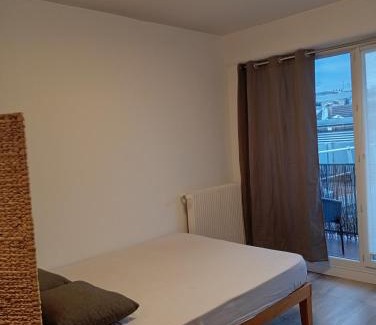 Garches Apartment | studio centre paris 15e near montparnasse