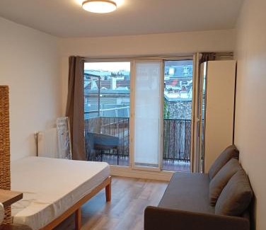 Garches Apartment | studio centre paris 15e near montparnasse