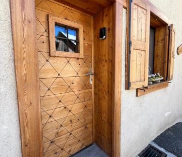 Ceillac Apartment | Studio centre village Ceillac