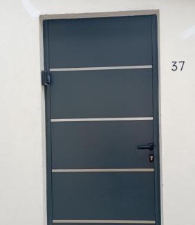 Claye-Souilly Apartment | Studio Centre ville Claye Souilly Parking communal Gratuit
