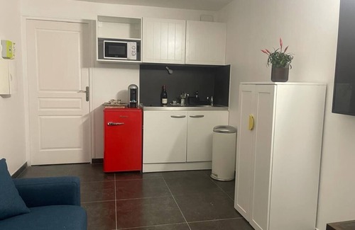 Neuilly-sur-Marne Apartment | Studio Chaleureux
