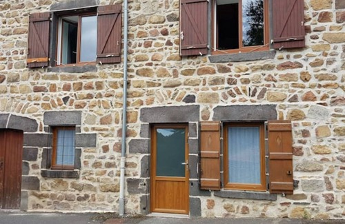 Saint-Genes-Champanelle Apartment | Studio Chaleureux, 5mn Chaine des Puys