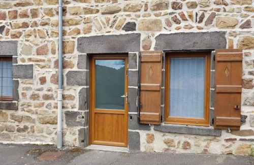 Saint-Genes-Champanelle Apartment | Studio Chaleureux, 5mn Chaine des Puys