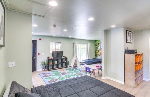 Norma Triangle Bed & Breakfast | Studio City 1/2 Mile from Universal. Preschool turned Bed and Breakfast