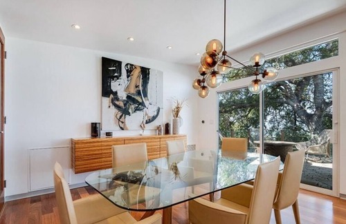 Studio City House | Studio City VIEWS VIEWS in the hills modern estate remodeled furnished ready for