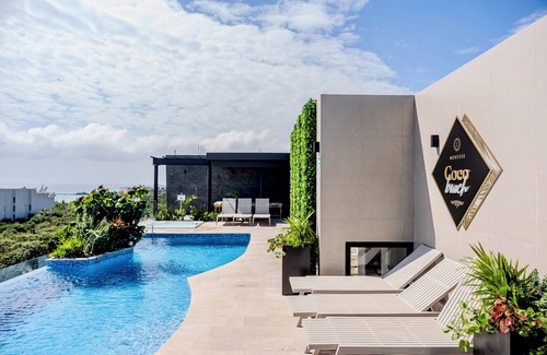 Luis Donaldo Colosio Apartment | Studio Coco | Rooftop with Jacuzzis & Gym | Casago