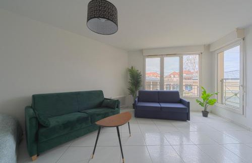 Bussy-Saint-Georges Apartment | Studio - Cocooning - 2 min gare
