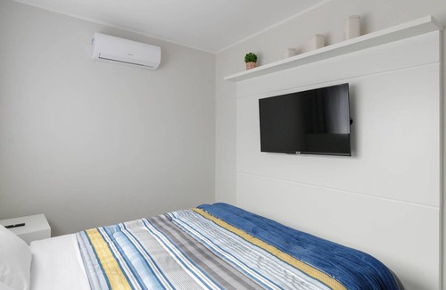 Civic Center Apartment | Studio com 2 quartos e 2 Camas casal - SBO006