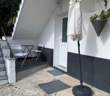 Amberieu-en-Bugey House | STUDIO coquet Terrasses de Saint Germain