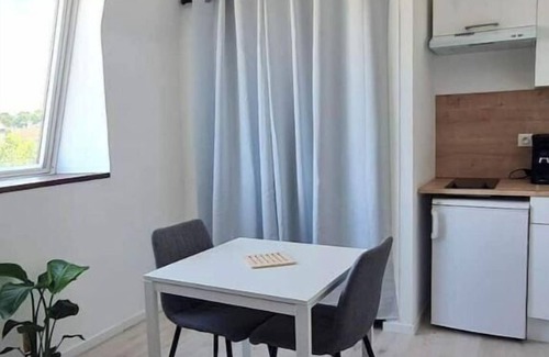 Chalons-en-Champagne Apartment | Studio Cosy Le 12