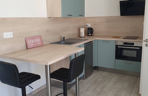 Medis Apartment | Studio Cosy Avec Terrasse Dans une Maison Neuve Près de Royan