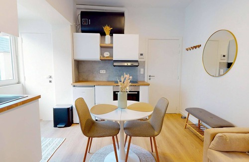 Rogier Apartment | Studio cosy centre avec balcon