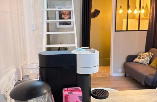 Saint-Victor Apartment | Studio Cosy rue Sainte/St Victor